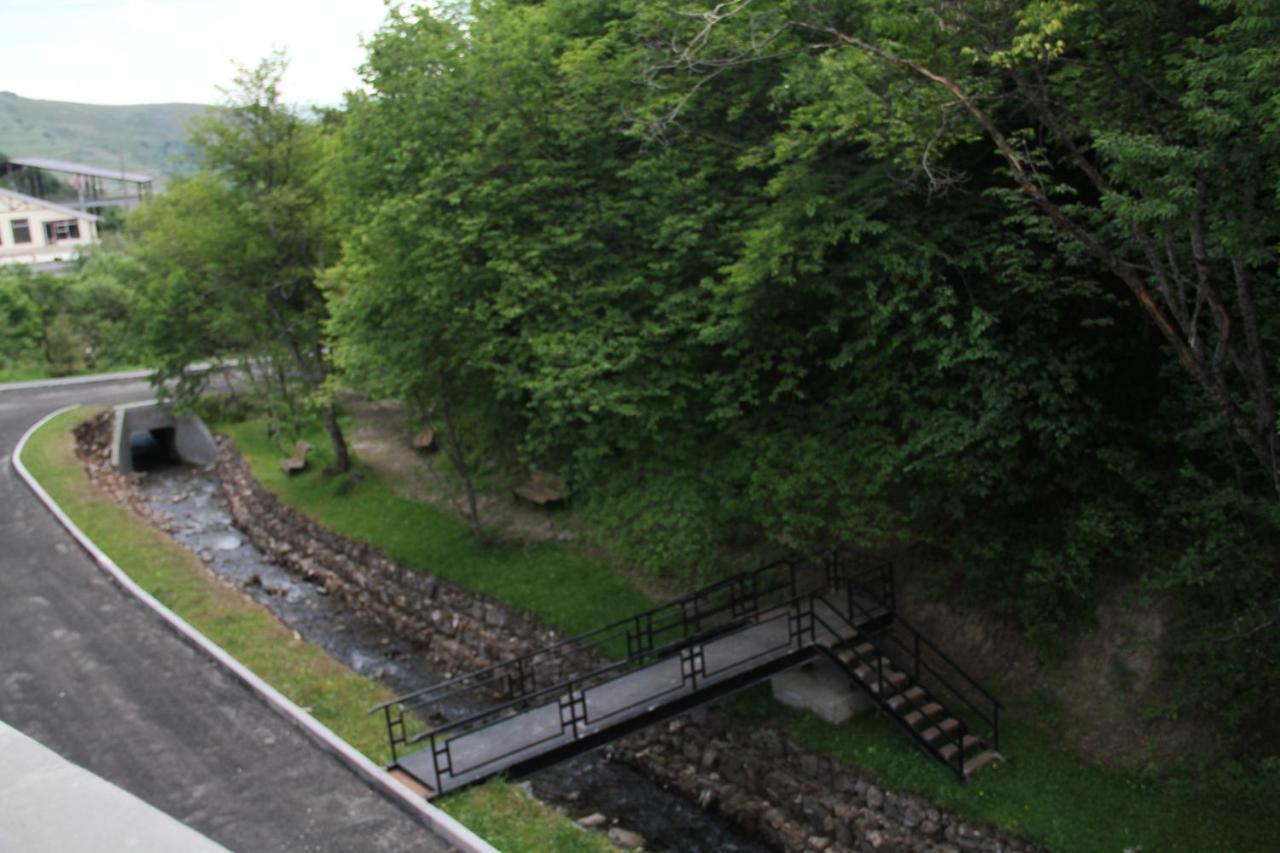 Tsaghkahovit Hotel Tsaghkadzor Dış mekan fotoğraf
