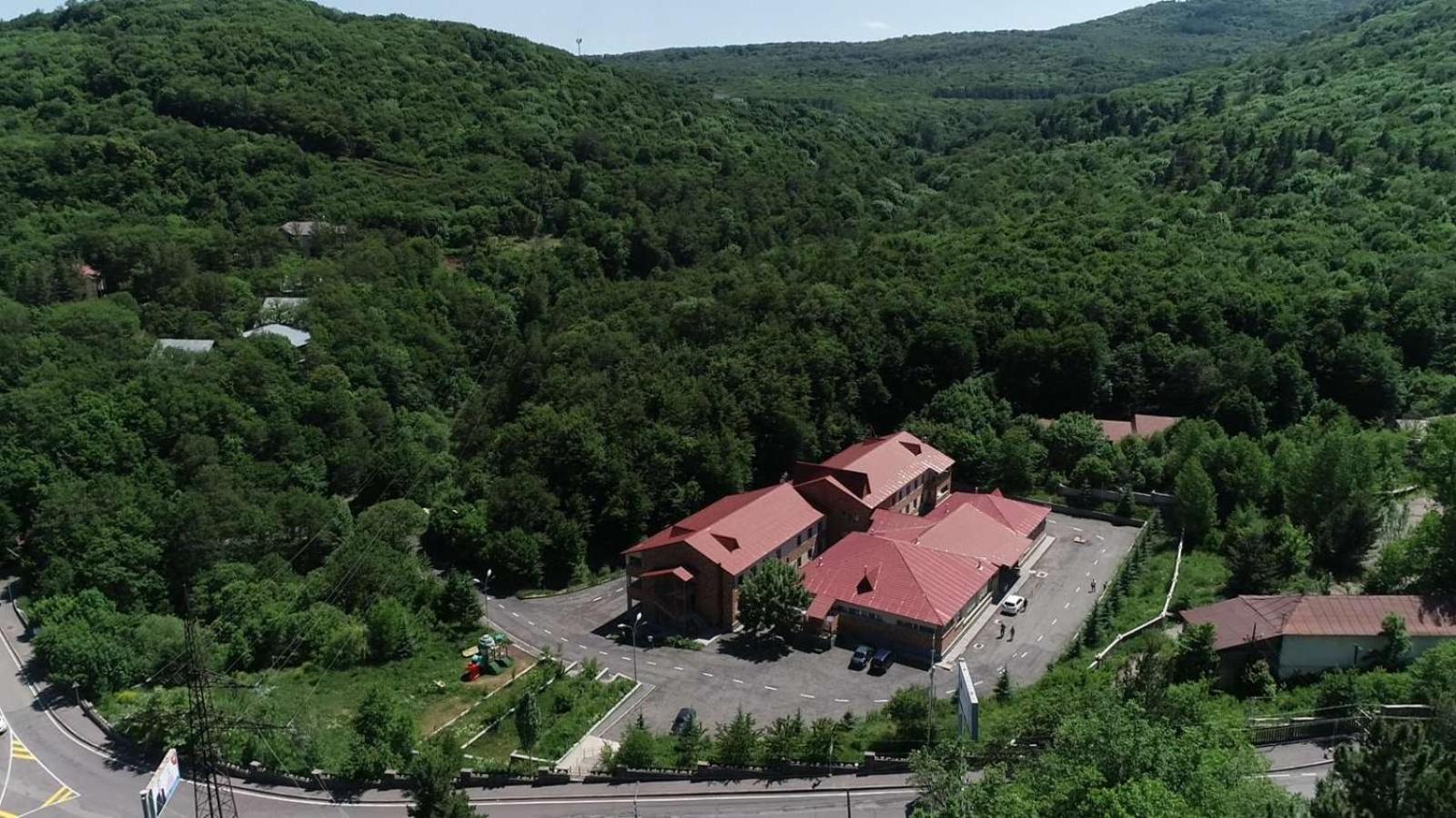 Tsaghkahovit Hotel Tsaghkadzor Dış mekan fotoğraf