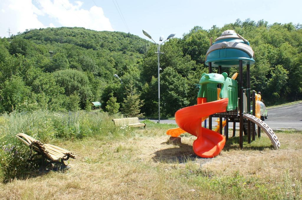Tsaghkahovit Hotel Tsaghkadzor Dış mekan fotoğraf